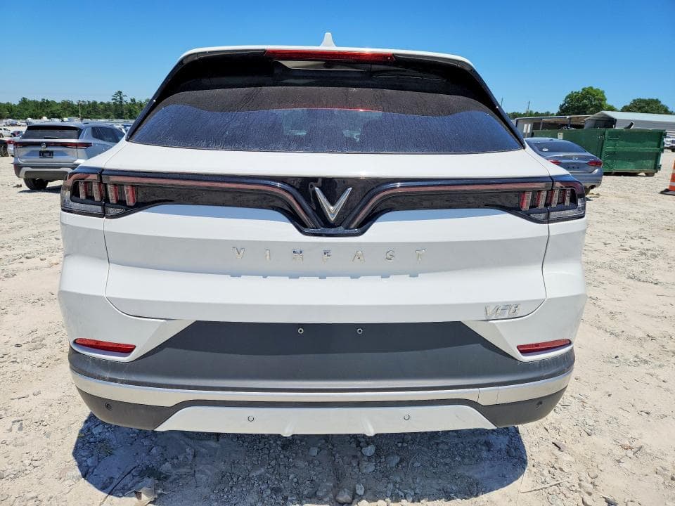 2024 VINFAST VF8+ 6