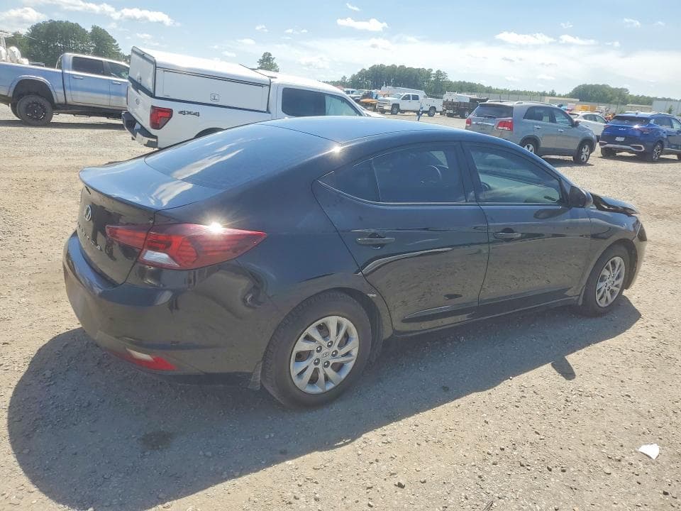 2020 HYUNDAI ELANTRA SE 3