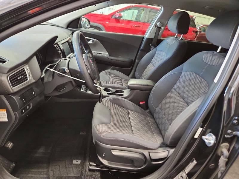 2017 KIA NIRO FE 7