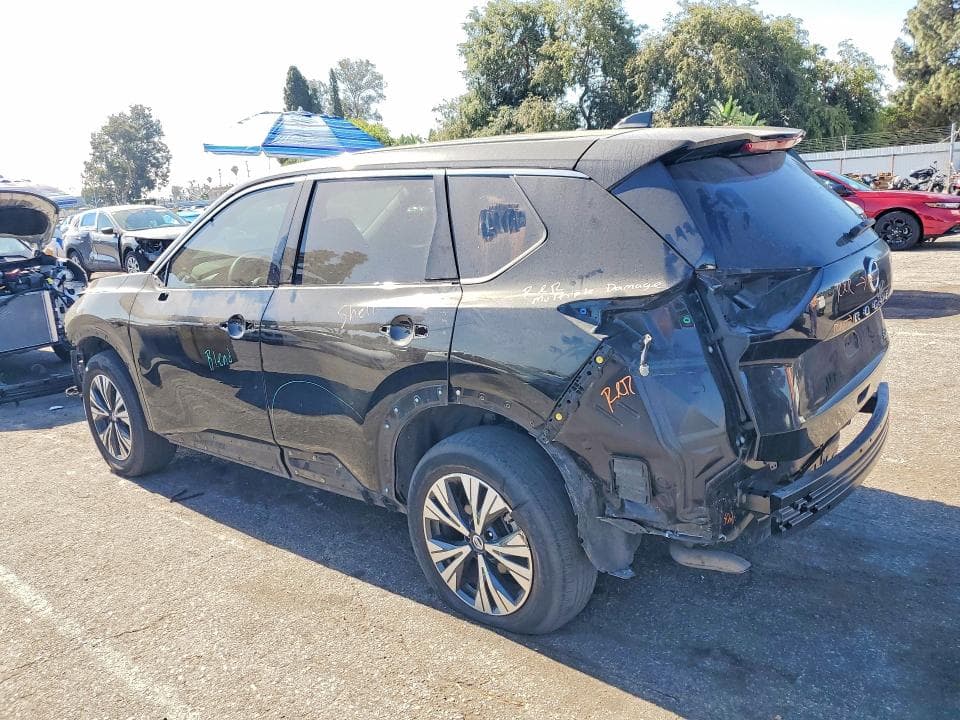 2021 NISSAN ROGUE SV 2
