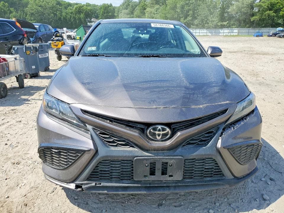 2021 TOYOTA CAMRY SE 5