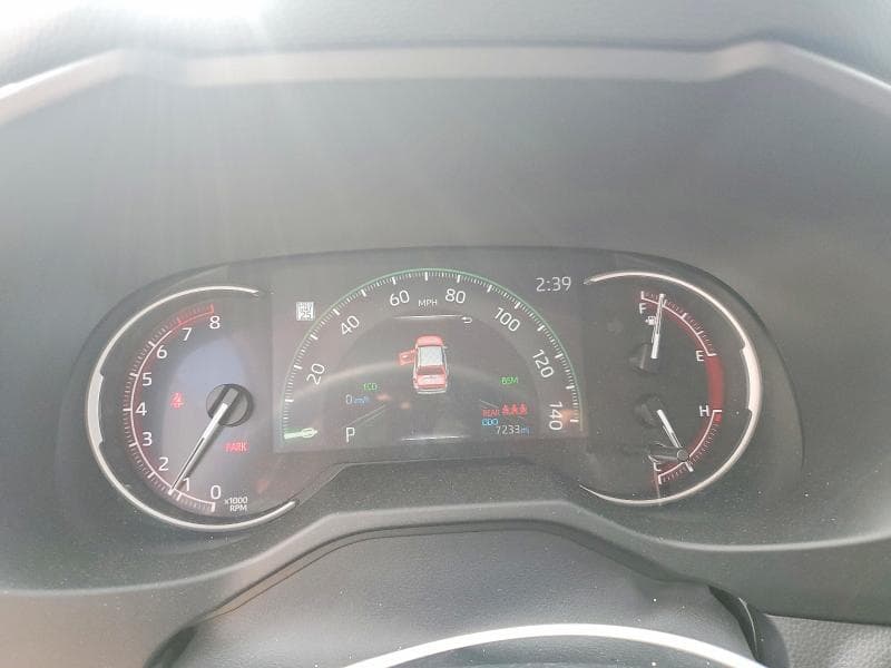 2025 TOYOTA RAV4 XLE PREMIUM 18