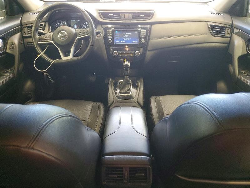 2017 NISSAN ROGUE SL 8