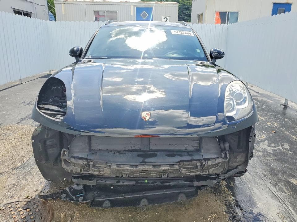 2018 PORSCHE MACAN 5