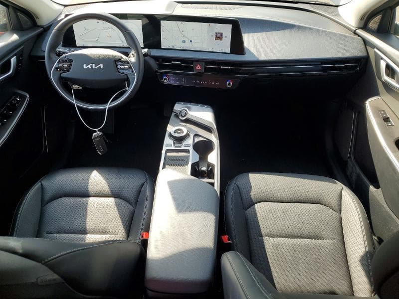 2023 KIA EV6 WIND 8