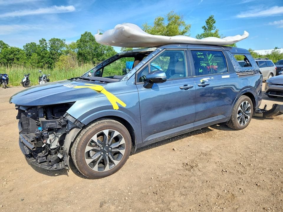 2022 KIA CARNIVAL EX - 1