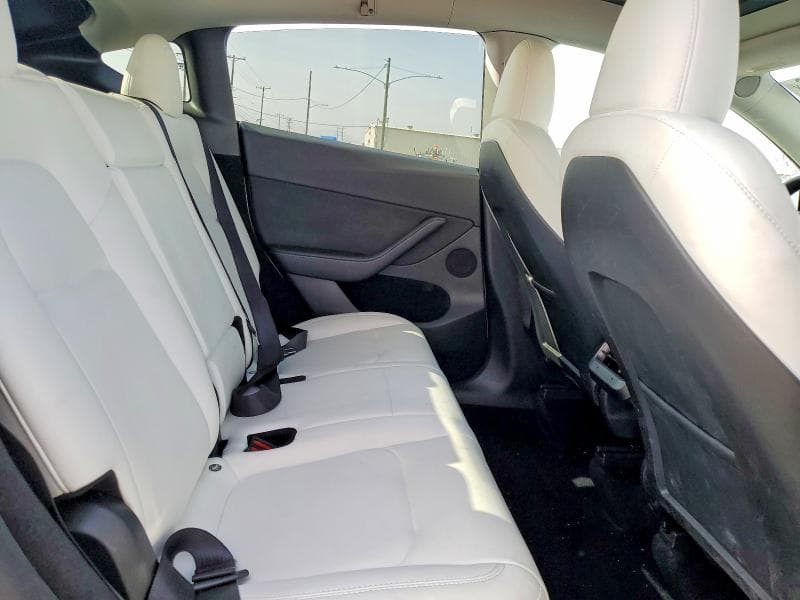 2023 TESLA MODEL Y 10