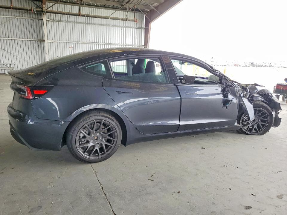 2026 TESLA MODEL 3 3