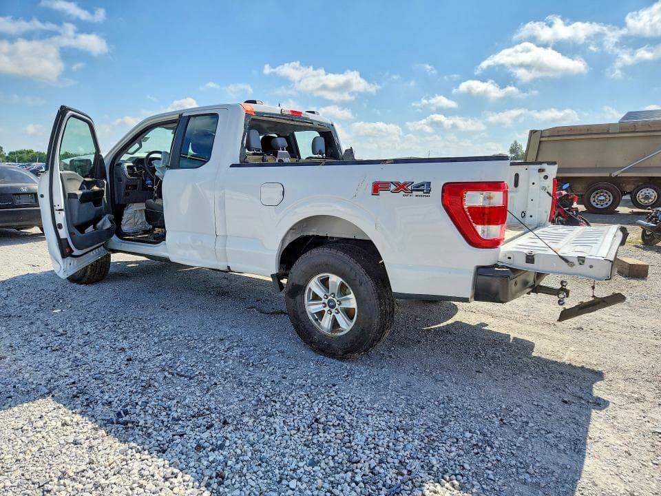 2022 FORD F150 SUPER CAB 2