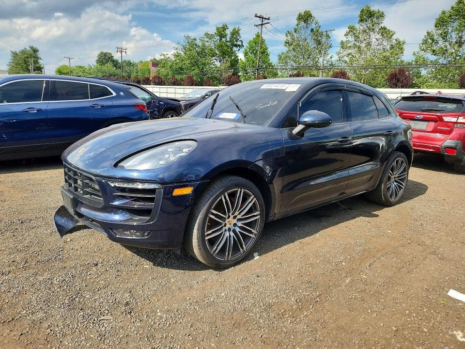 2017 PORSCHE MACAN - 1