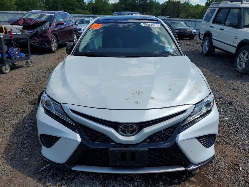 2020 TOYOTA CAMRY XSE 5