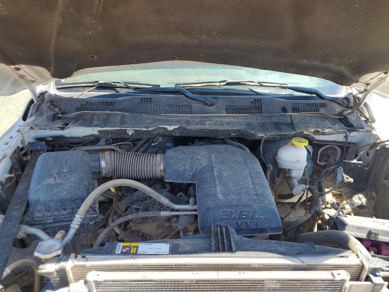 2022 RAM 1500 CLASSIC SLT 11