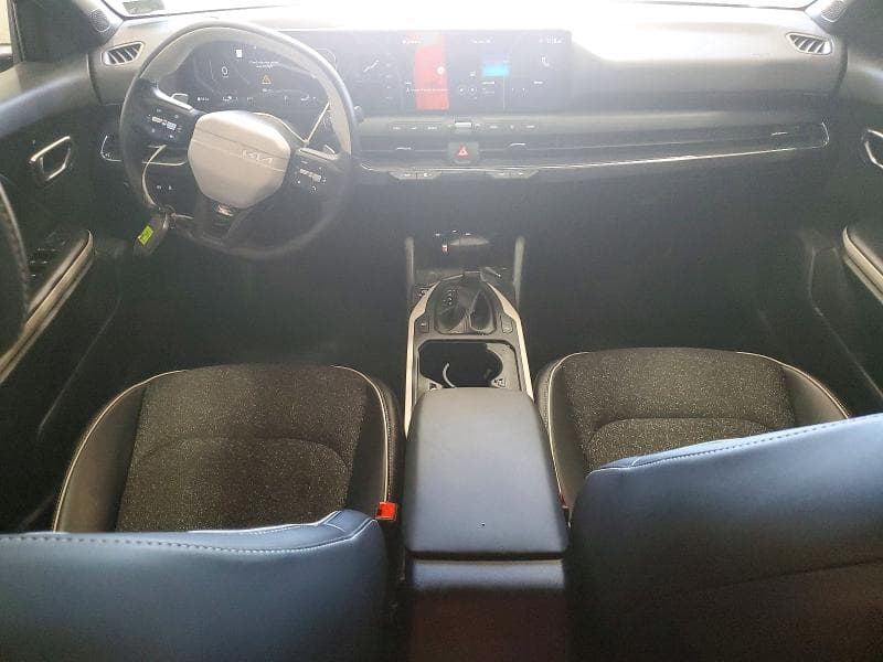 2025 KIA K4 GT LINE 8