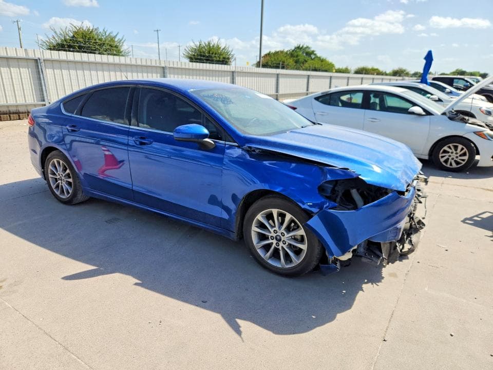 2017 FORD FUSION SE 4