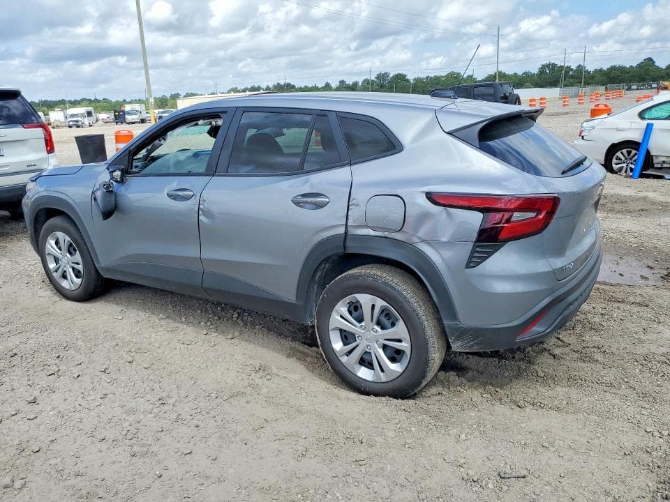 2026 CHEVROLET TRAX LS 2