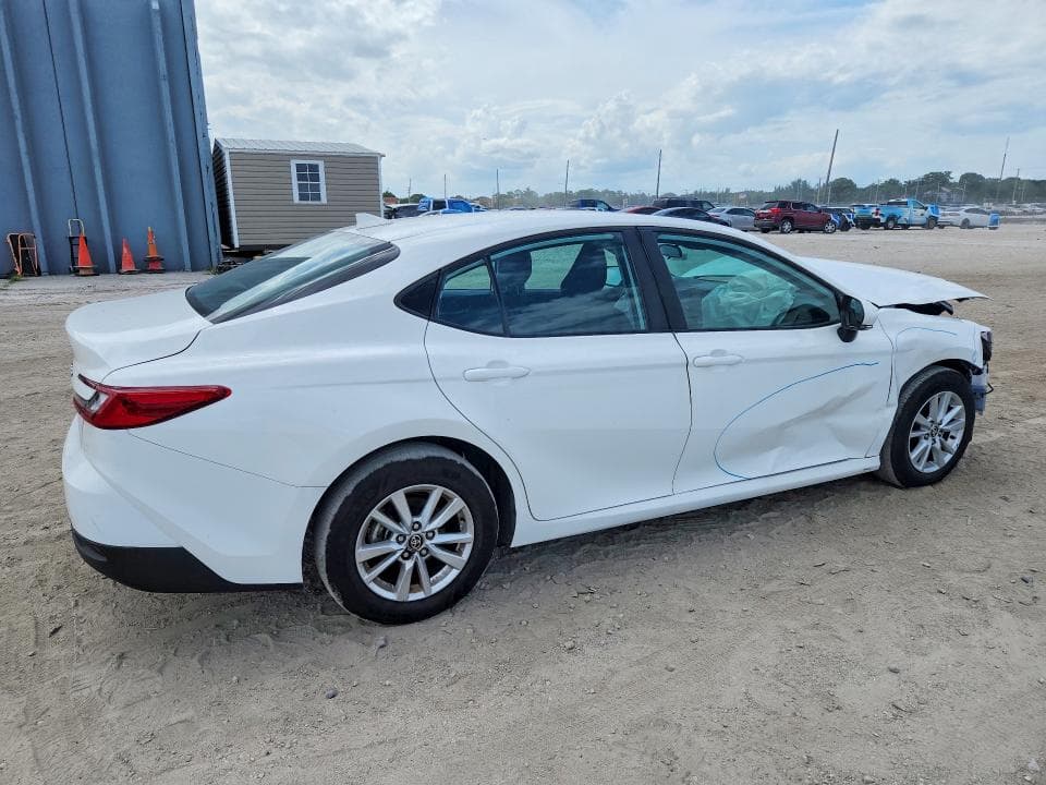 2025 TOYOTA CAMRY LE 3