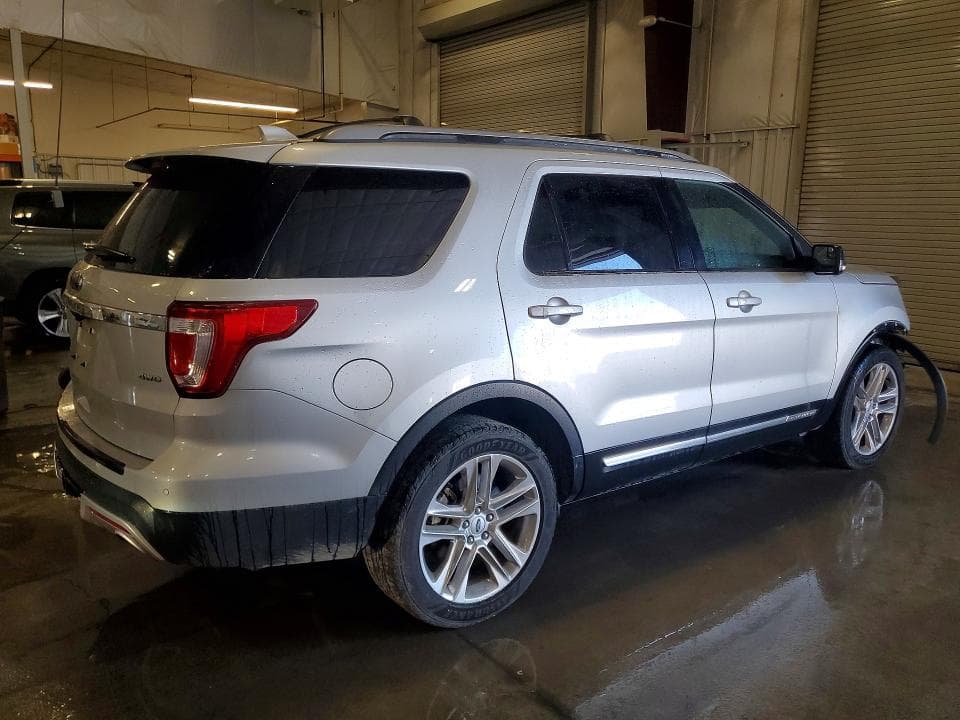 2017 FORD EXPLORER XLT 3