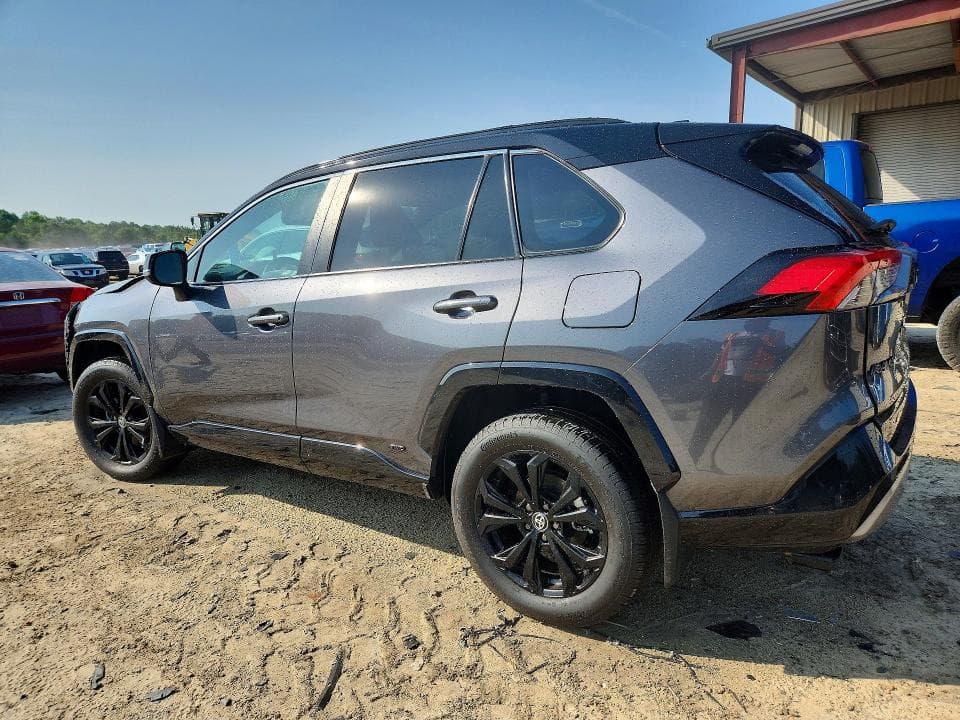 2022 TOYOTA RAV4 XSE 2
