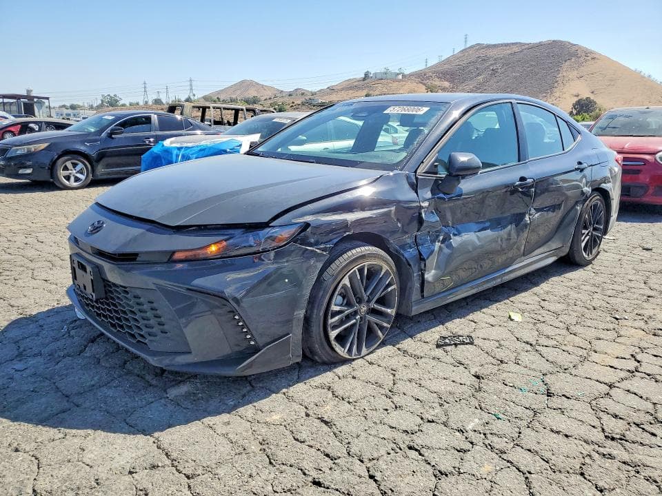 2026 TOYOTA CAMRY SE - 1
