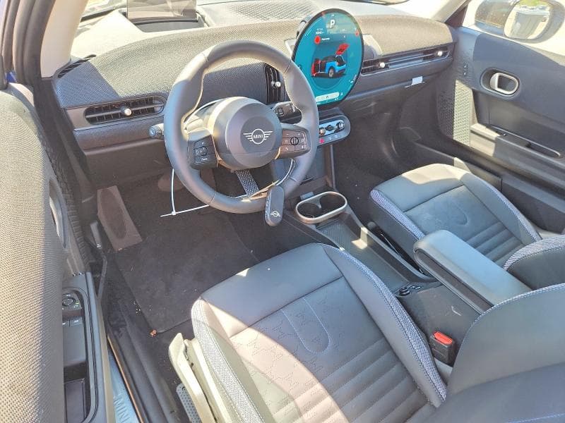 2025 MINI COOPER S 8
