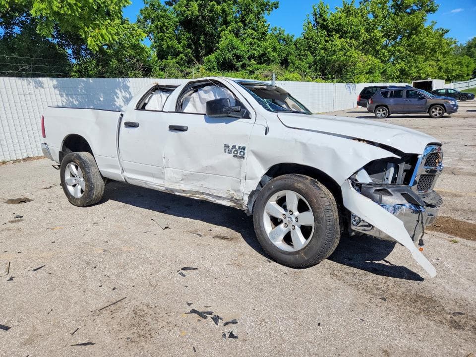 2024 RAM 1500 CLASSIC SLT 4