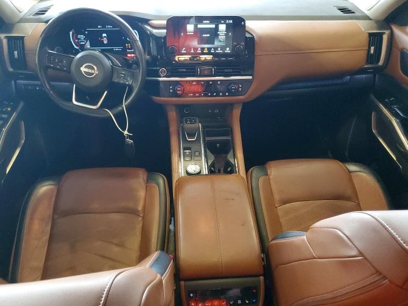 2024 NISSAN PATHFINDER PLATINUM 8
