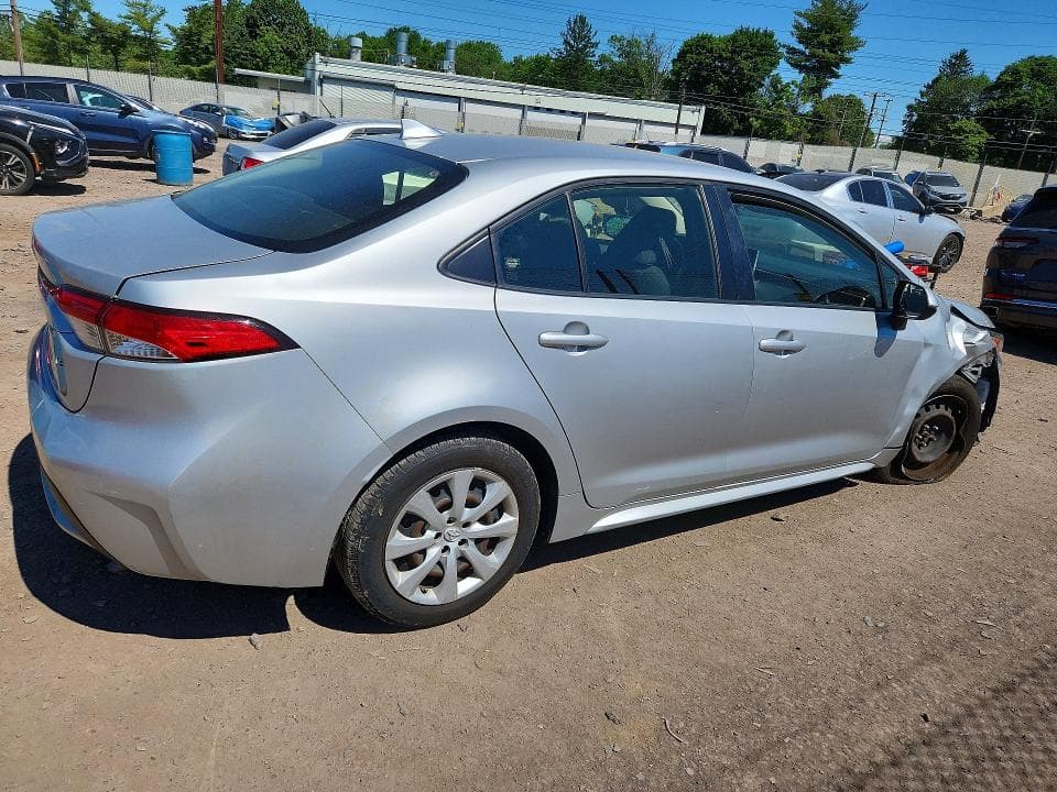 2021 TOYOTA COROLLA LE 3