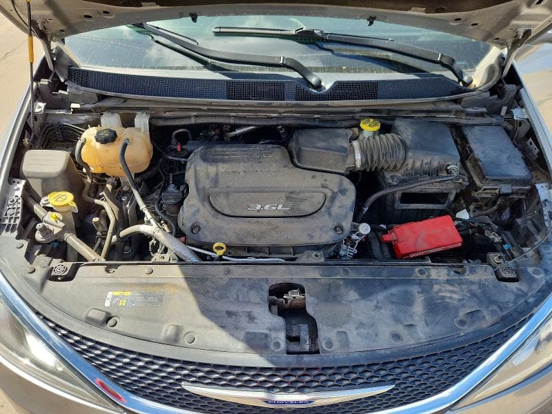 2018 CHRYSLER PACIFICA TOURING L PLUS 12