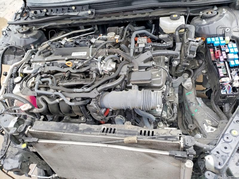 2025 TOYOTA CAMRY SE 11