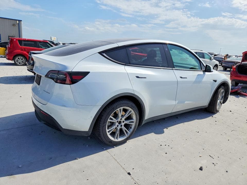 2022 TESLA MODEL  Y 3