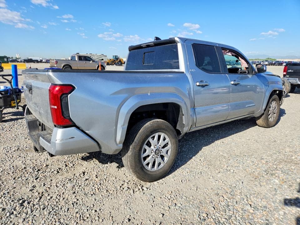 2026 TOYOTA TACOMA SR5 3
