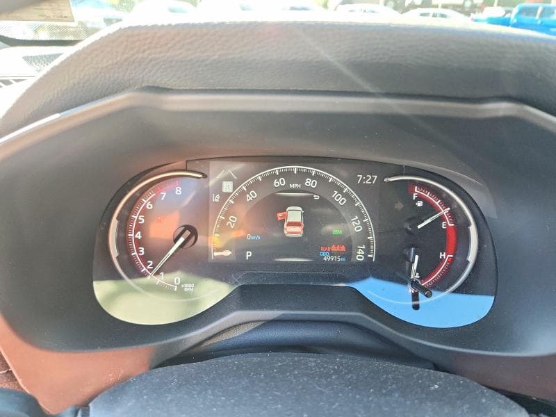 2025 TOYOTA RAV4 LE 9