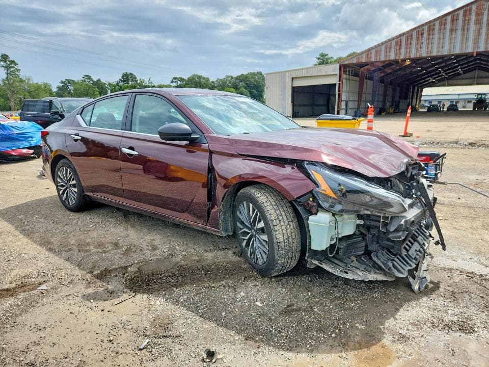 2024 NISSAN ALTIMA SV 4