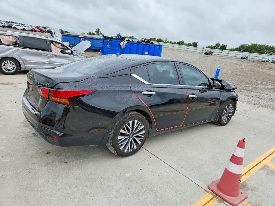 2023 NISSAN ALTIMA SV 3