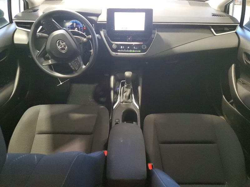 2026 TOYOTA COROLLA LE 8