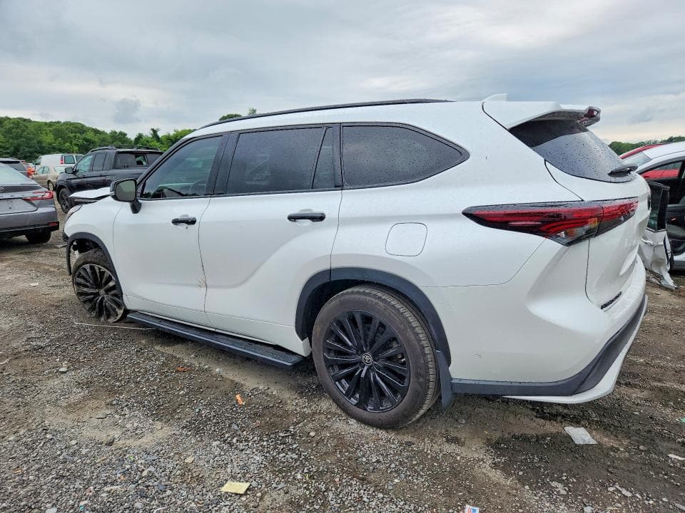 2024 TOYOTA HIGHLANDER XSE 2