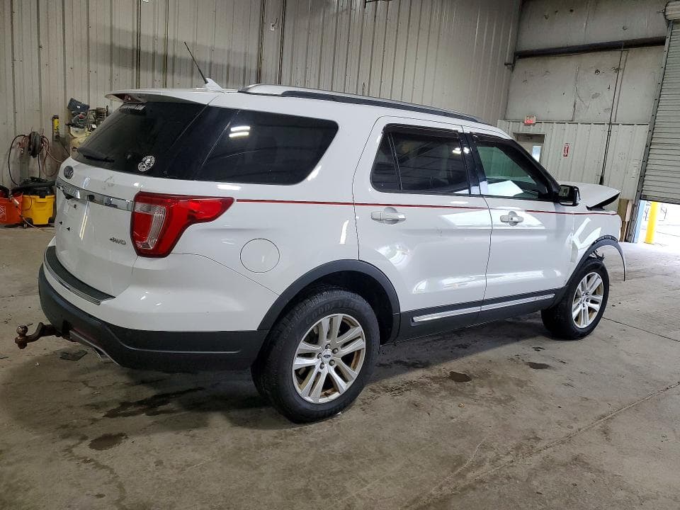2018 FORD EXPLORER XLT 3