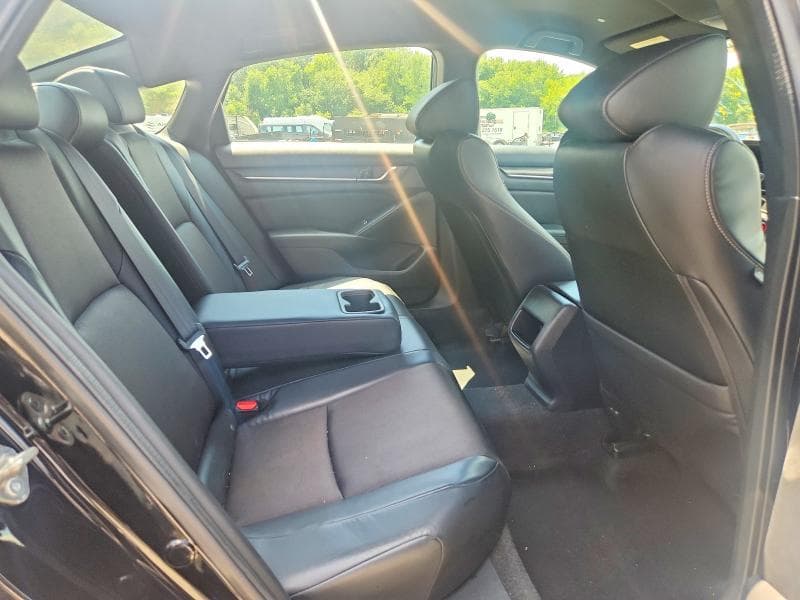 2018 HONDA ACCORD 10