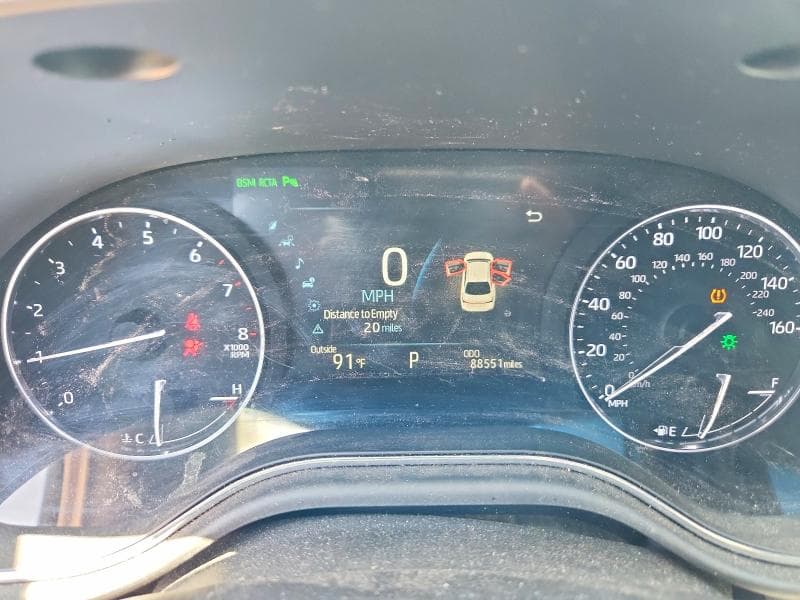 2019 TOYOTA AVALON LIMITED 9