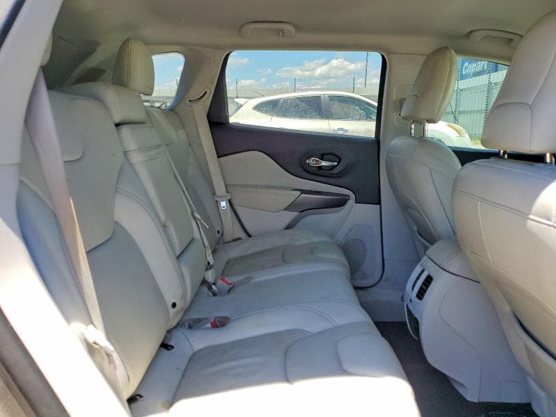 2019 JEEP CHEROKEE LIMITED 11