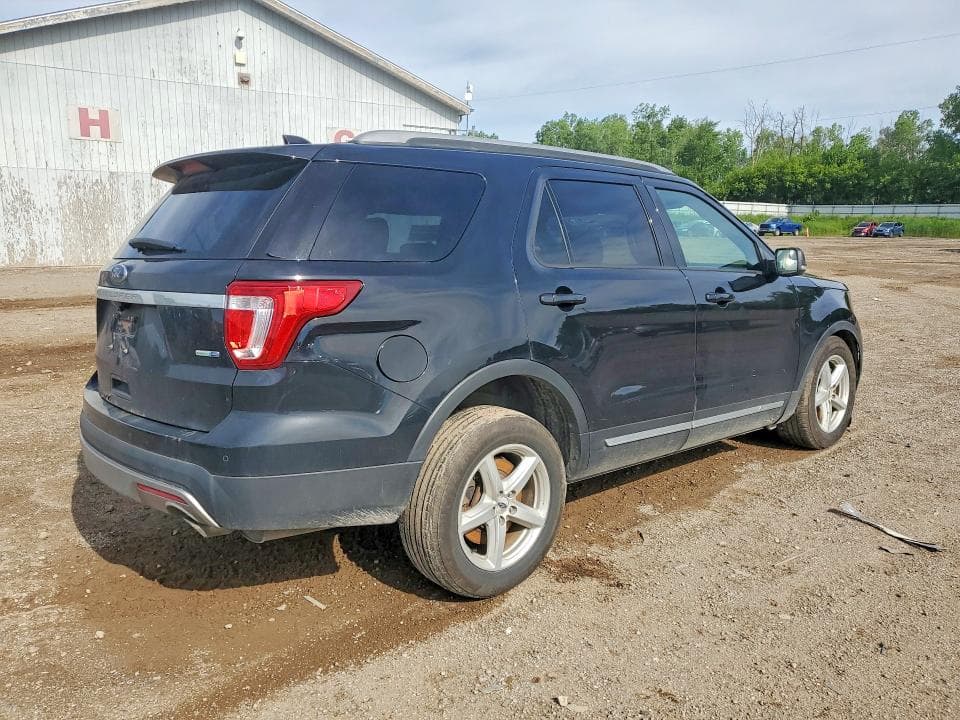 2017 FORD EXPLORER XLT 3