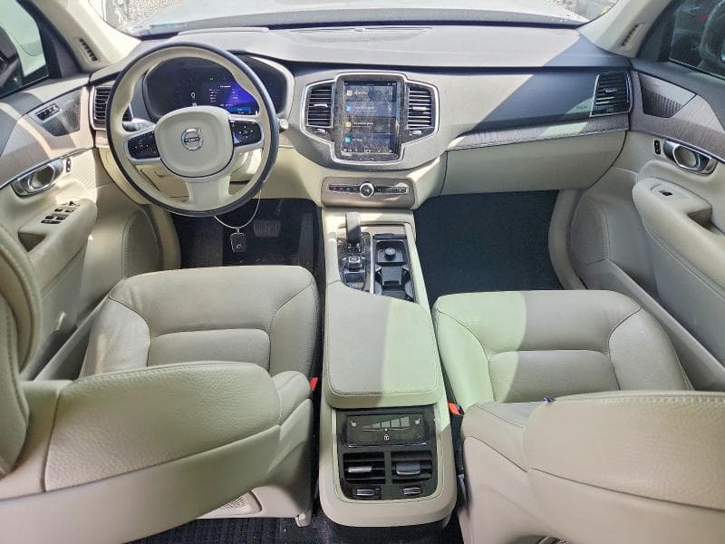 2023 VOLVO XC90 PLUS 8