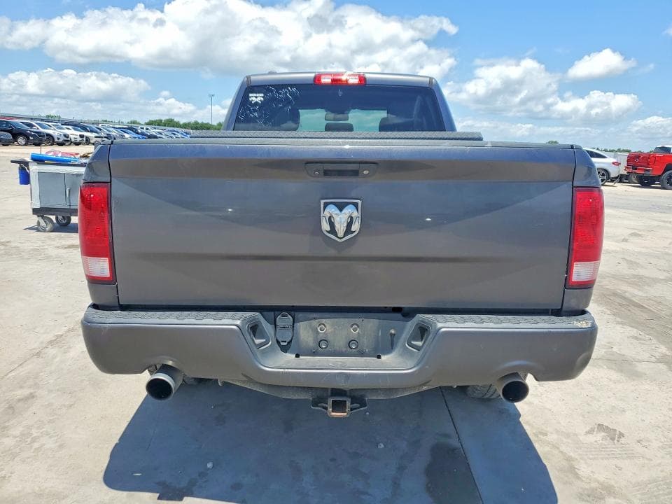 2017 RAM 1500 ST 6
