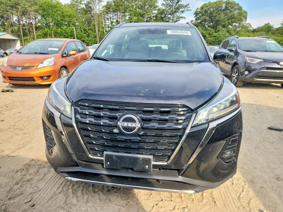 2024 NISSAN KICKS SR 5