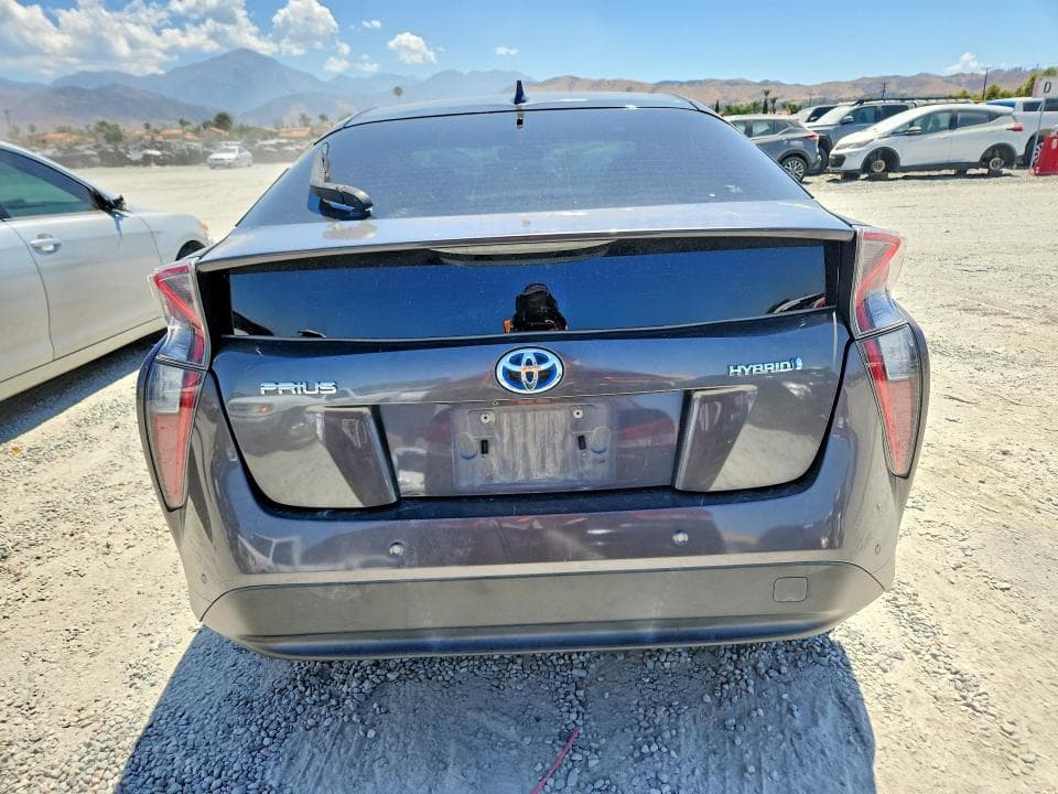 2017 TOYOTA PRIUS THREE 6