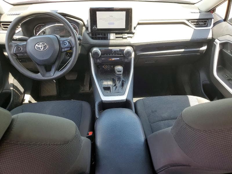 2024 TOYOTA RAV4 LE 8