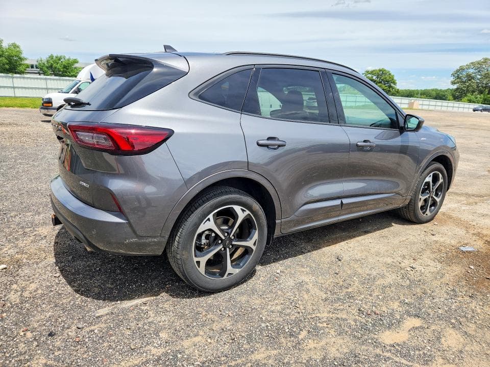 2024 FORD ESCAPE ST LINE SELECT 3