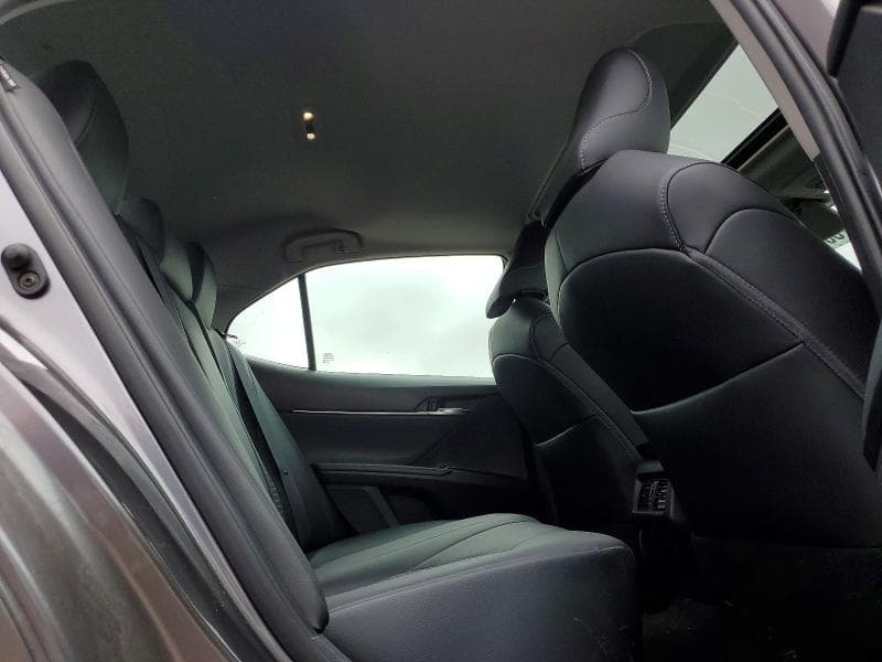 2019 TOYOTA CAMRY L 10
