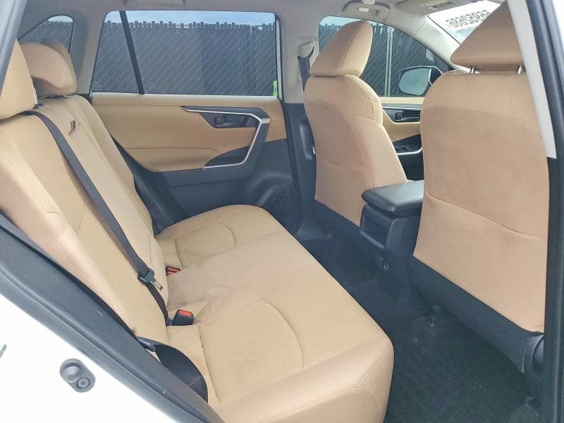 2019 TOYOTA RAV4 LE 11