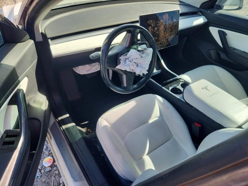 2018 TESLA MODEL 3 8